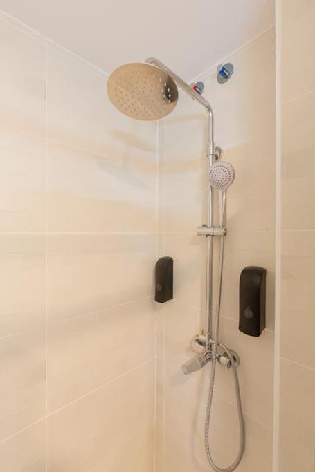 Apartamento Amplio Piso A 300m De Retiro